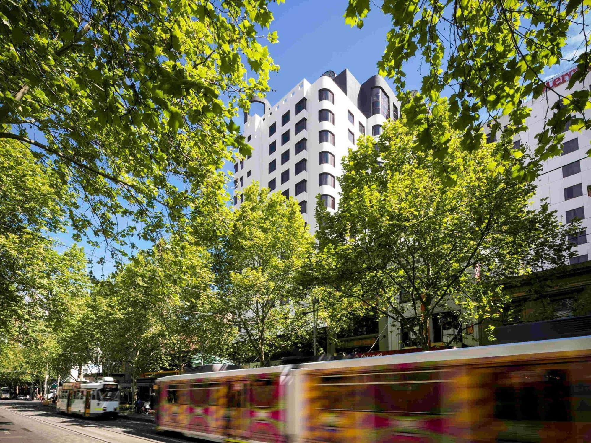 Pullman Melbourne City Centre Kültér fotó The proposed tram interchange at the north-east corner of the station