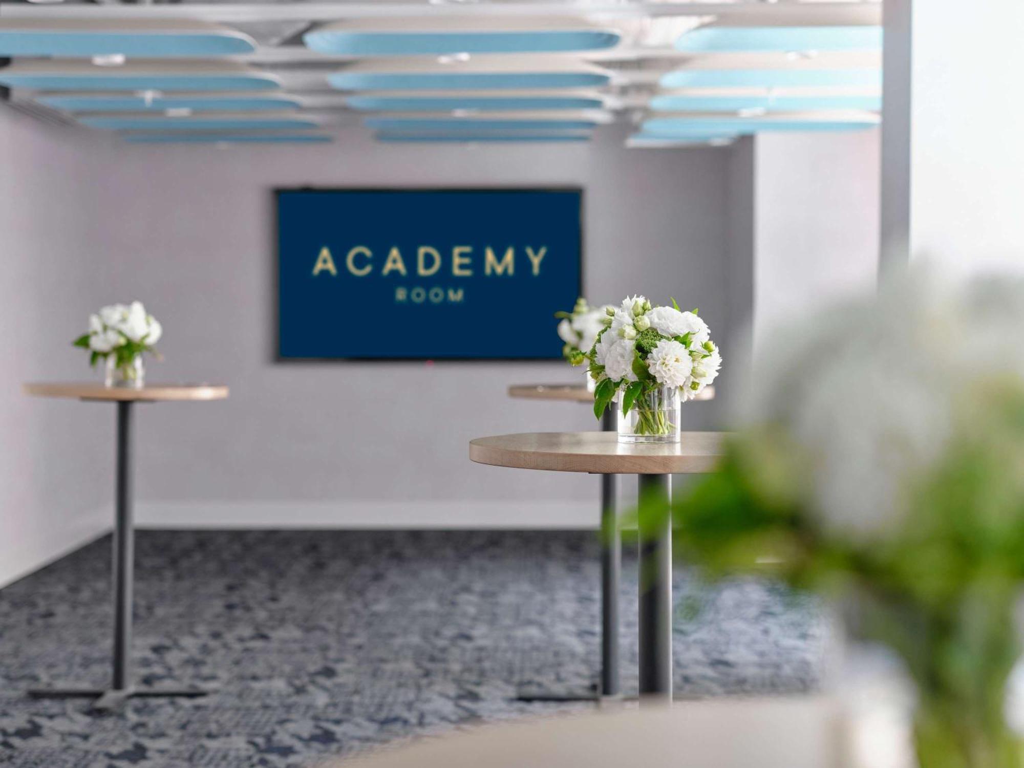 Pullman Melbourne City Centre Kültér fotó Academy Room