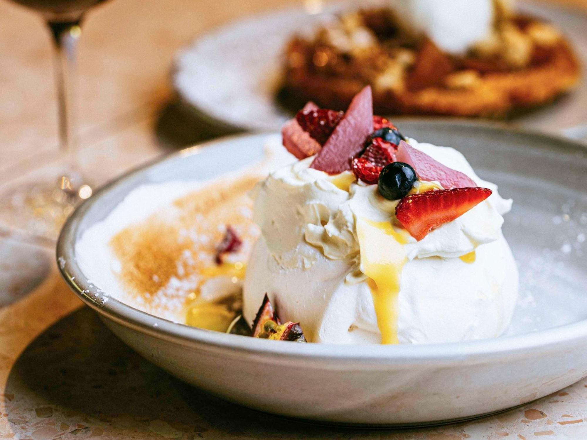 Pullman Melbourne City Centre Kültér fotó A dessert